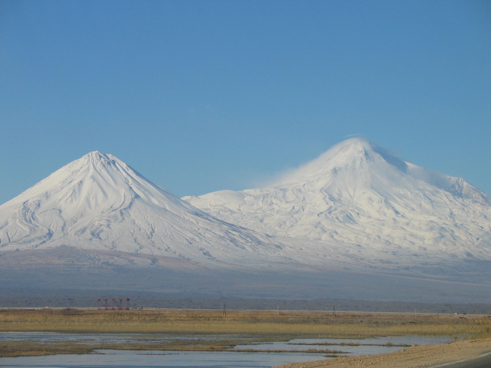 Mont Ararat enneigé